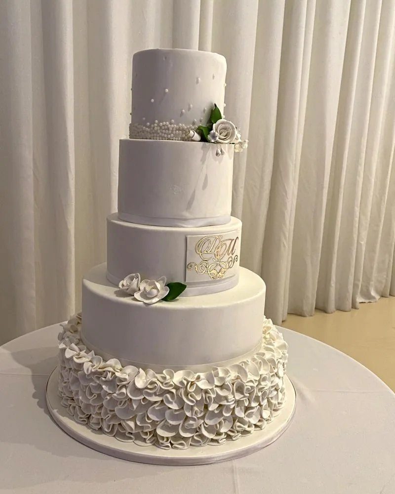 Kosher Wedding Cakes in Miami